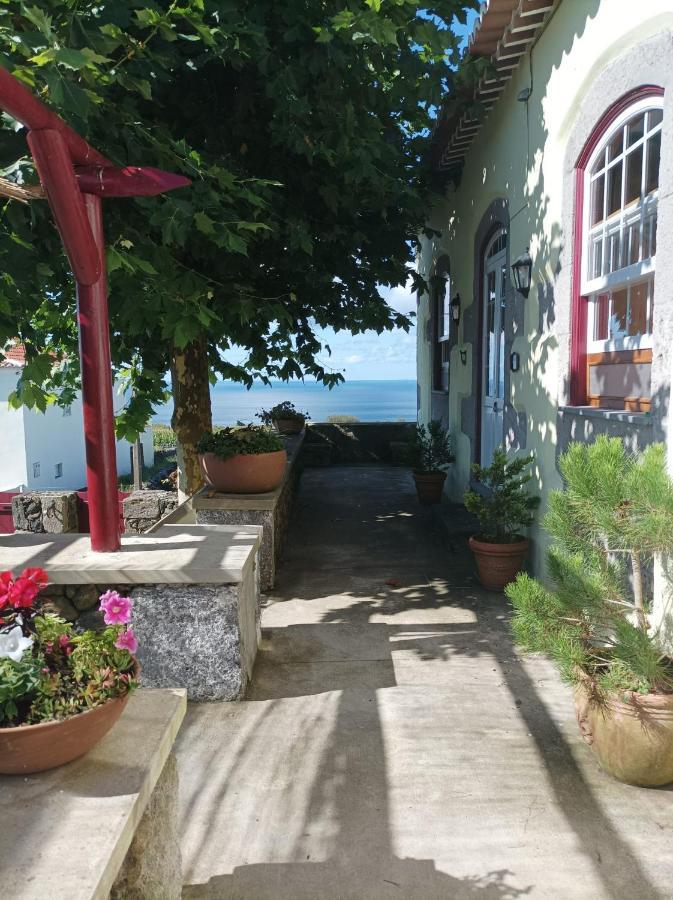 Gasthaus Casa Do Platano Cinco Ribeiras Exterior foto